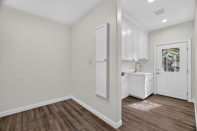 281 Powers Dr, El Dorado Hills, CA 95762