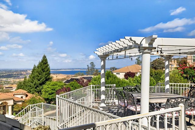 281 Powers Dr, El Dorado Hills, CA 95762
