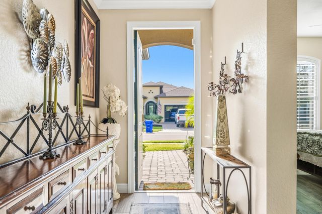 1653 Willows Square, Vero Beach, FL 32966