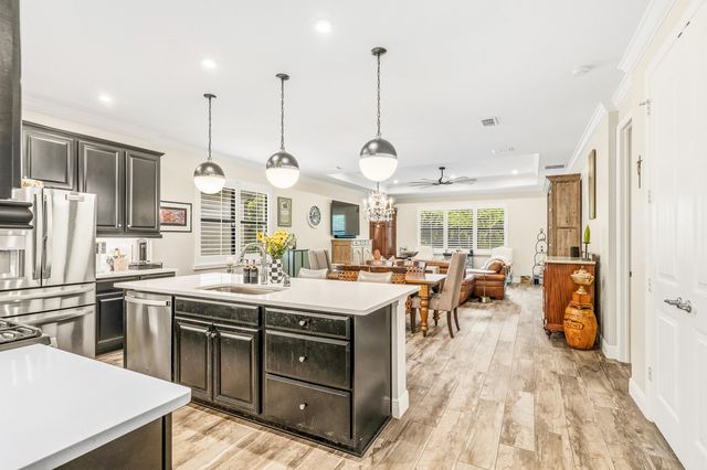 1653 Willows Square, Vero Beach, FL 32966