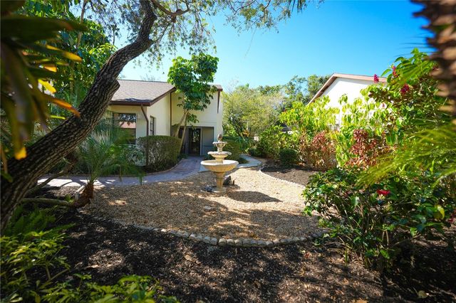 13572 AVISTA DRIVE, Tampa, FL 33624