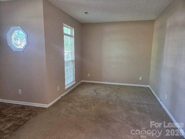 5325 Timbertop Lane, Charlotte, NC 28215