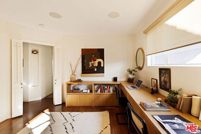 1529 Raymond Avenue, Glendale, CA 91201