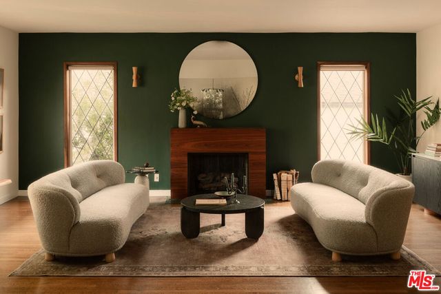 1529 Raymond Avenue, Glendale, CA 91201