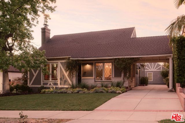 1529 Raymond Avenue, Glendale, CA 91201