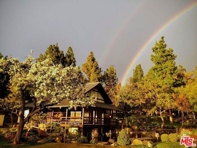 1529 Raymond Avenue, Glendale, CA 91201