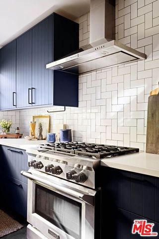 1529 Raymond Avenue, Glendale, CA 91201