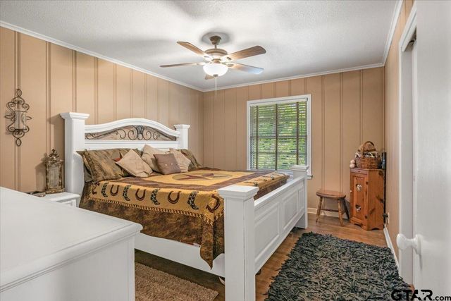 2216 Pleasent Dr, Tyler, TX 75701