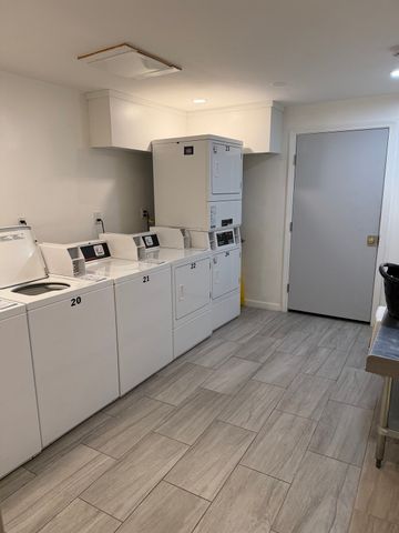 655 West Lowell Avenue 12, Haverhill, MA 01832