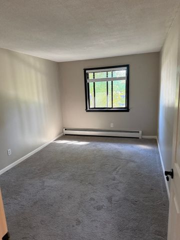 655 West Lowell Avenue 12, Haverhill, MA 01832