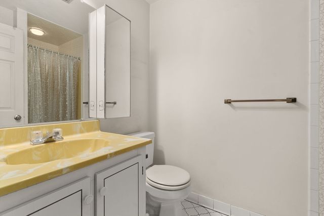 210 Belmont St 2, Watertown, MA 02472