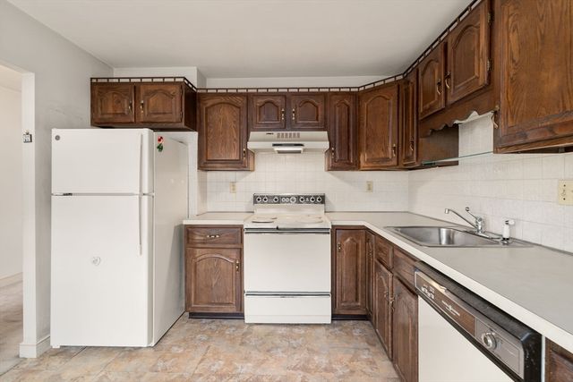 210 Belmont St 2, Watertown, MA 02472