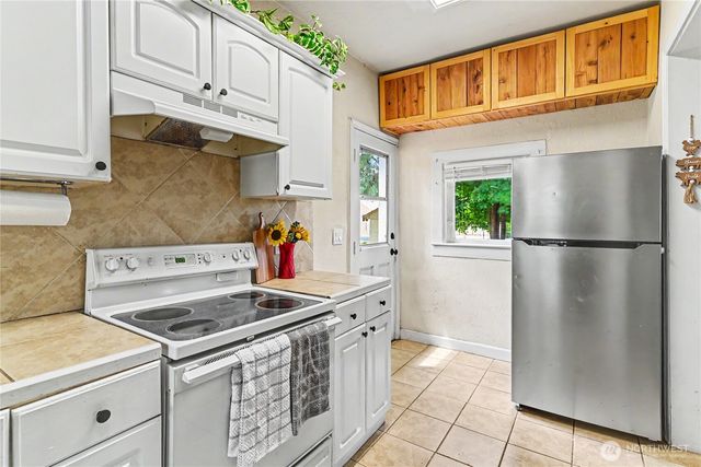 10443 SW 184th Avenue, Rochester, WA 98579