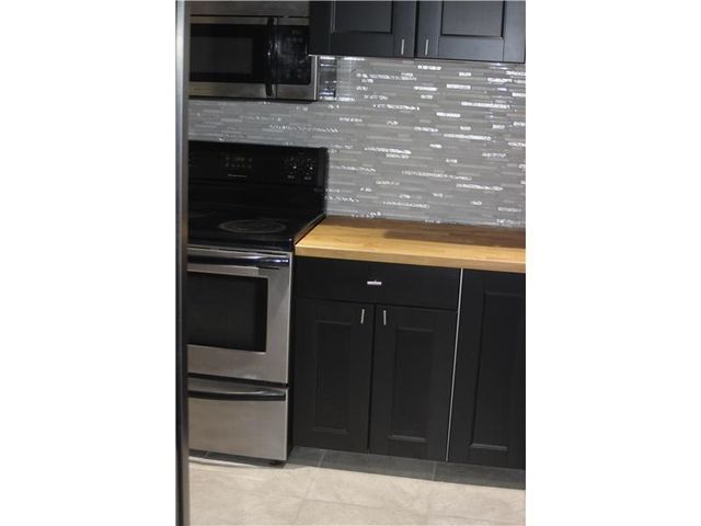 9480 Poinciana Place 310, Davie, FL 33324