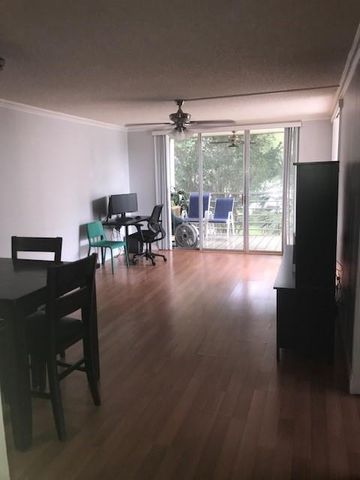 9480 Poinciana Place 310, Davie, FL 33324