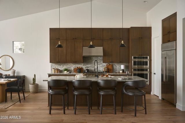 3709 E CONSTANCE Way, Phoenix, AZ 85042