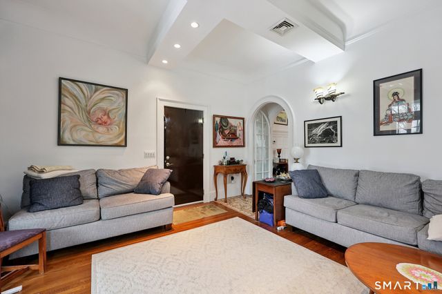 591 Orange Street 1, New Haven, CT 06511