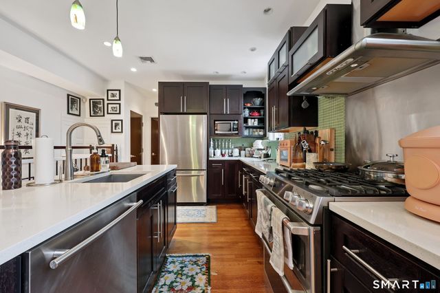 591 Orange Street 1, New Haven, CT 06511