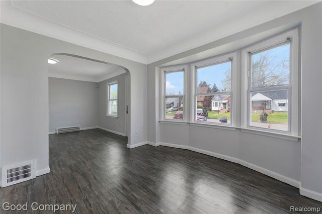 12030 Winthrop Street, Detroit, MI 48227