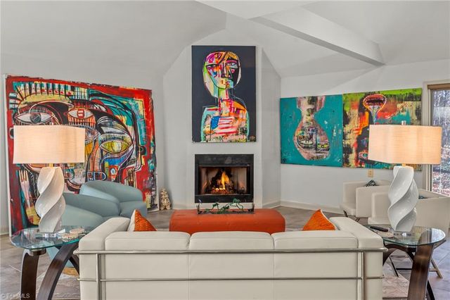 910 Idlewilde Heath Court, Winston-salem, NC 27106