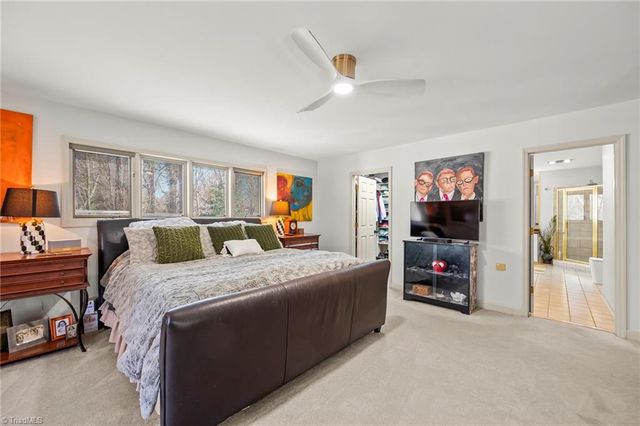 910 Idlewilde Heath Court, Winston-salem, NC 27106