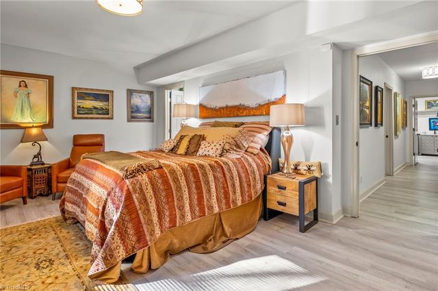 910 Idlewilde Heath Court, Winston-salem, NC 27106