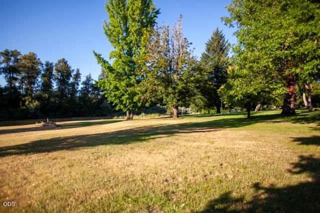 2990 S River Road, Grants Pass, OR 97527