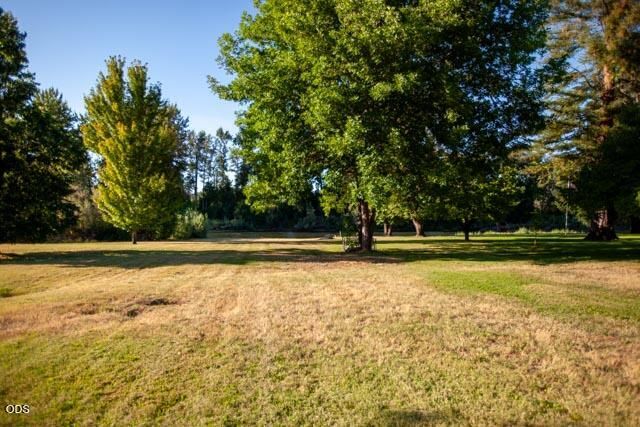 2990 S River Road, Grants Pass, OR 97527