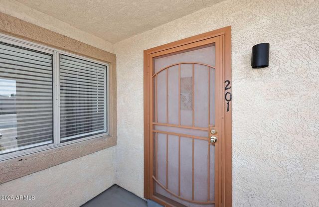 532 W 9th Street Apt 201, Mesa, AZ 85201