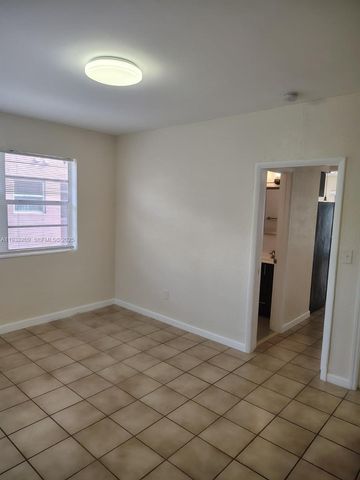 521 NE 62nd St 4, Miami, FL 33138