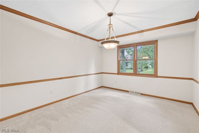 5532 Quail Run, North Olmsted, OH 44070