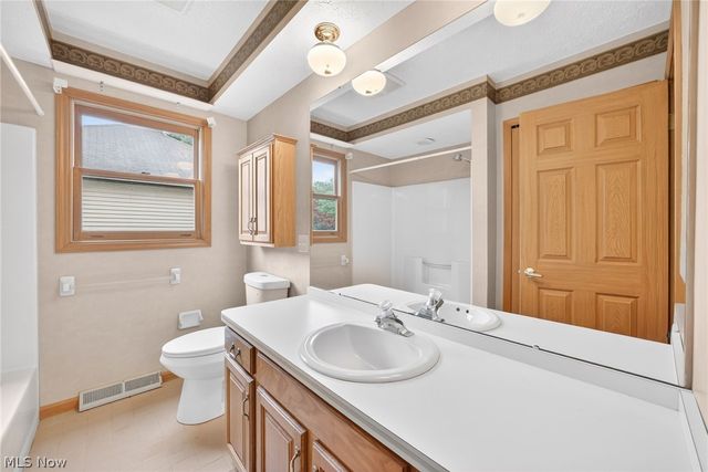 5532 Quail Run, North Olmsted, OH 44070