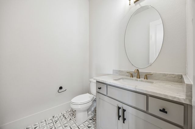 7435 S Aberdeen Drive, Cleburne, TX 76033