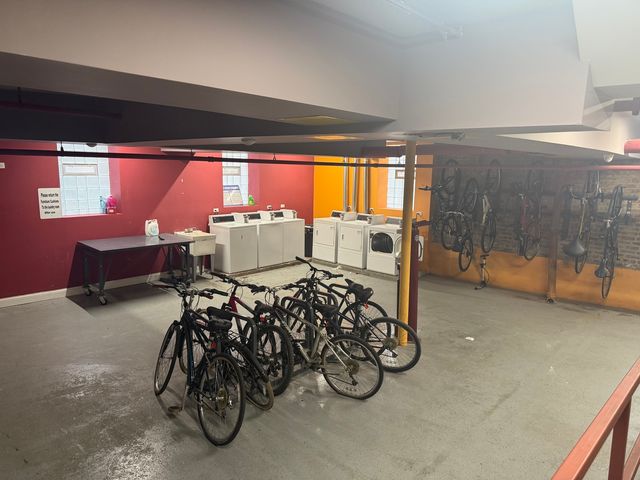 838 E 53rd Street 2E, Chicago, IL 60615