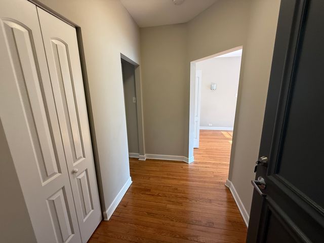 838 E 53rd Street 2E, Chicago, IL 60615