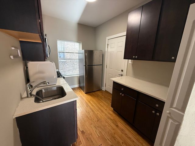 838 E 53rd Street 2E, Chicago, IL 60615