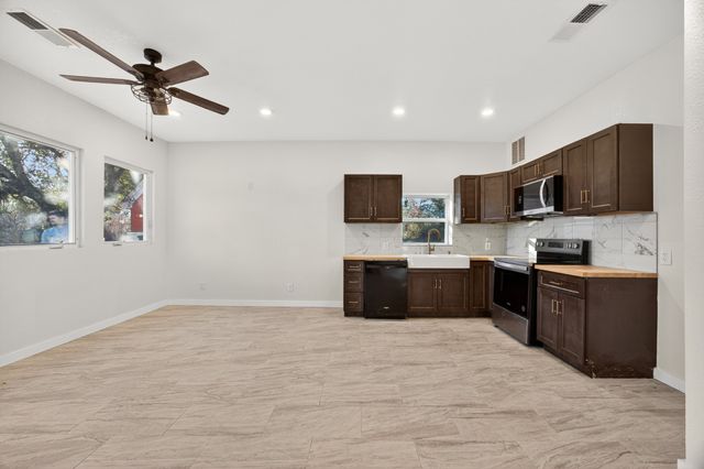 6775 Silver Creek Azle Road, Azle, TX 76020