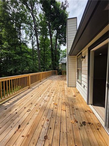 3321 Border Drive, Stone Mountain, GA 30087