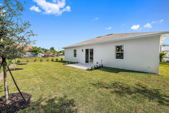 6967 3rd Street, Jupiter, FL 33458