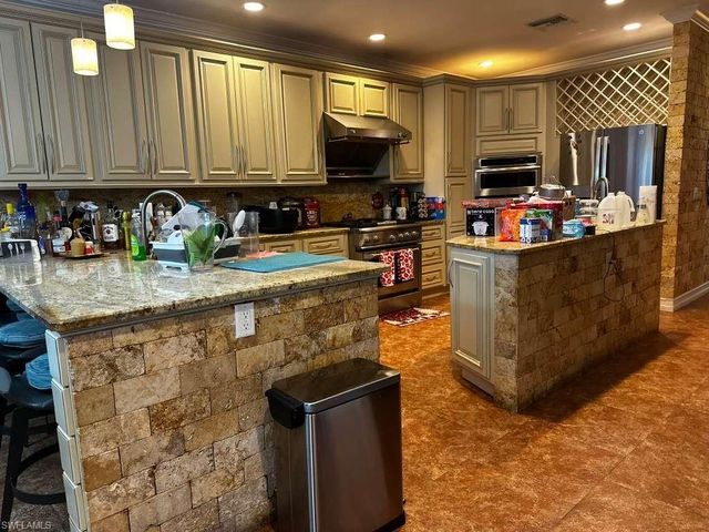 1702 Highland AVE, Lehigh Acres, FL 33972