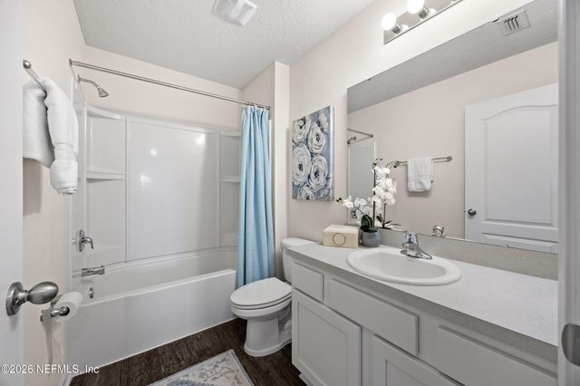 2555 OAK STREAM Drive, Green Cove Springs, FL 32043