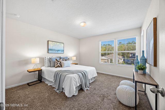 2555 OAK STREAM Drive, Green Cove Springs, FL 32043