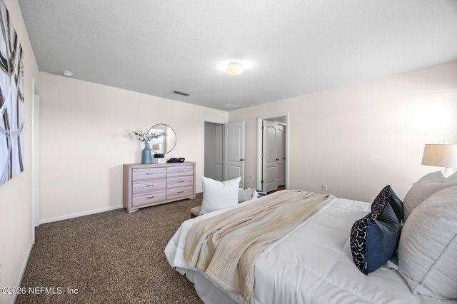 2555 OAK STREAM Drive, Green Cove Springs, FL 32043