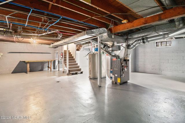 4705 W Bancroft Street, Toledo, OH 43615