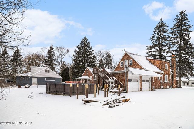 4705 W Bancroft Street, Toledo, OH 43615