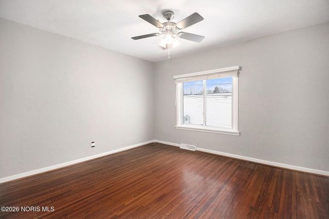 4705 W Bancroft Street, Toledo, OH 43615