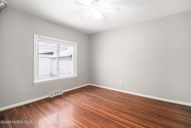 4705 W Bancroft Street, Toledo, OH 43615