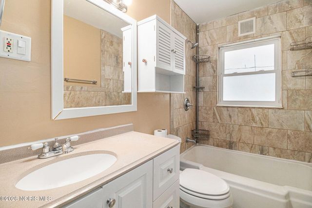 4705 W Bancroft Street, Toledo, OH 43615