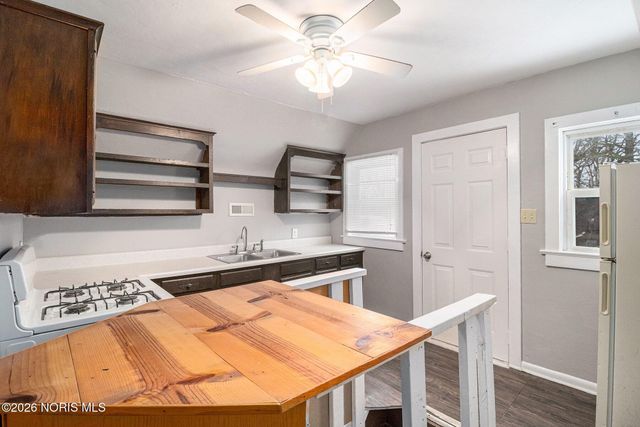 4705 W Bancroft Street, Toledo, OH 43615