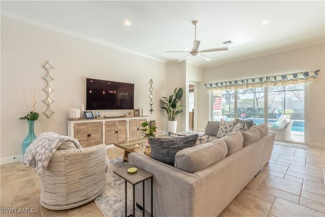 9332 Fieldstone LN, Naples, FL 34120